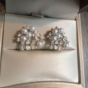 Elegant Floral Cluster Earrings